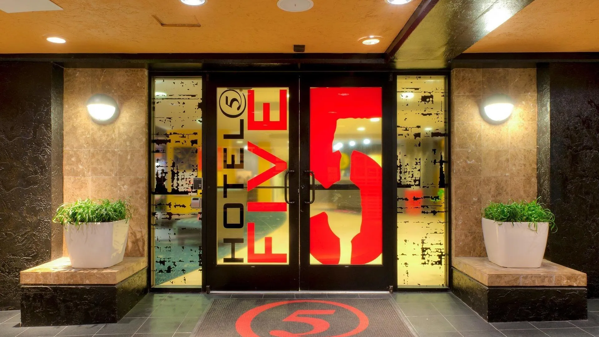 ***  Staypineapple, Hotel Five, Downtown Seattle Estados Unidos